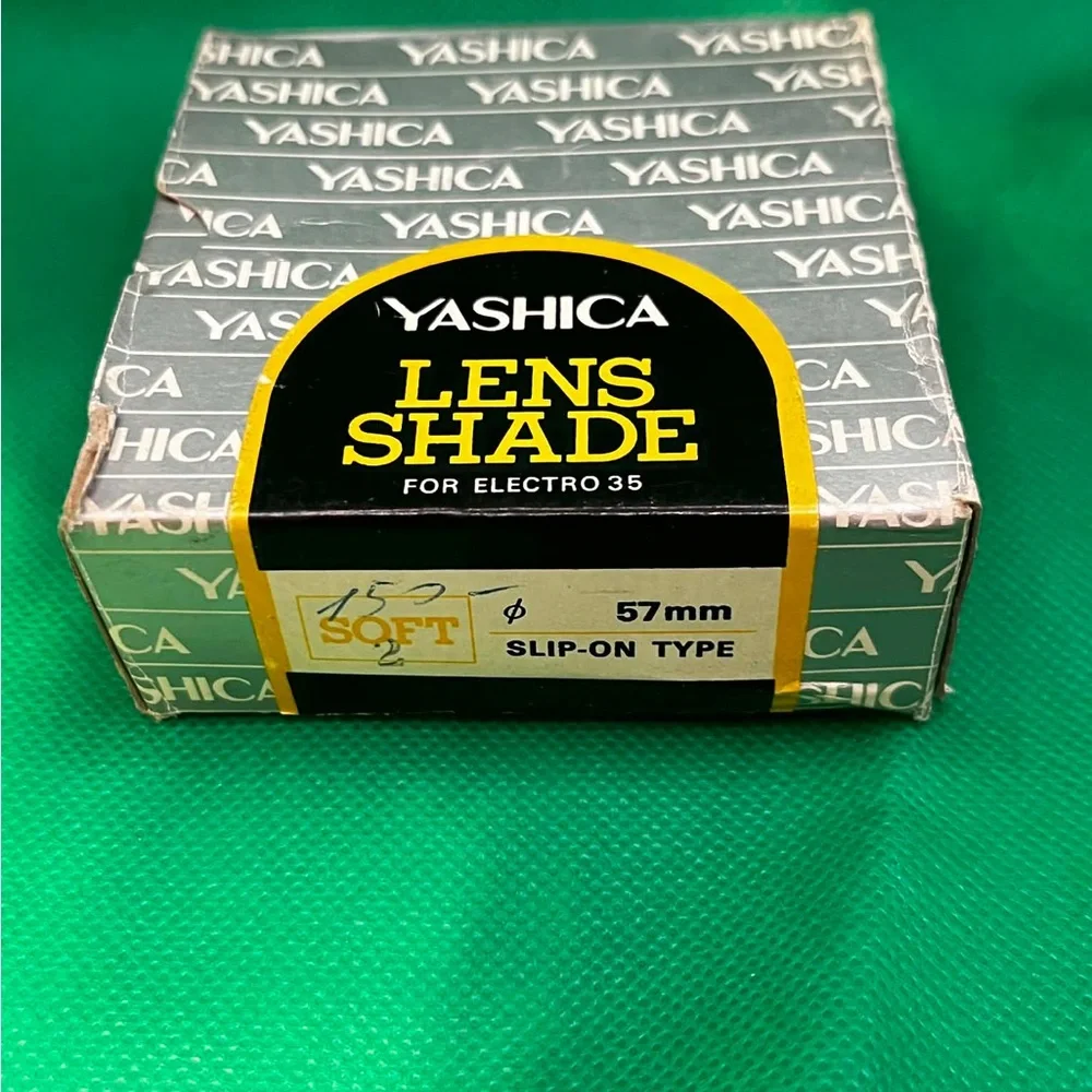Yashica Lens Shade 57mm Slip On Type Original Box For Electro 35 New